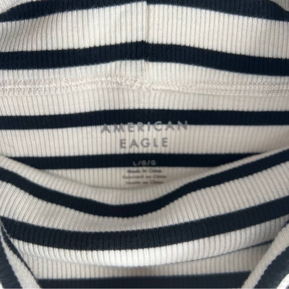 American Eagle Ribbed Black & White Striped Off-Shoulder Long Sleeve Crop Top L - Picture 4 of 12